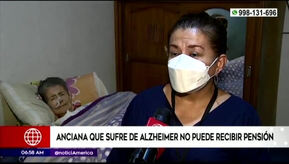 Anciana que sufre alzheimer no puede cobrar pensión, hija pide ayuda al banco