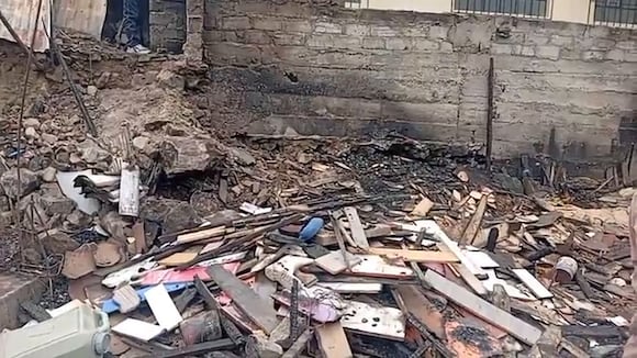 CORREO | Incendio deja en la calle a carpintero marcado por tragedia familiar