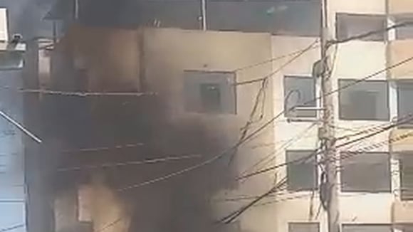 Vehículo arde en llamas en Trujillo