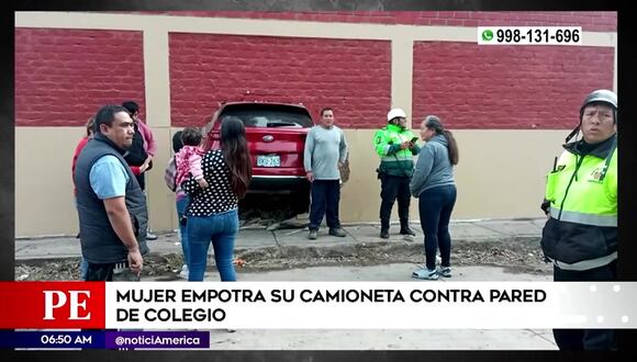 Ate: carro termina empotrado en colegio