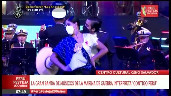 Banda de la Marina de Guerra del Perú interpreta 'Contigo Perú'