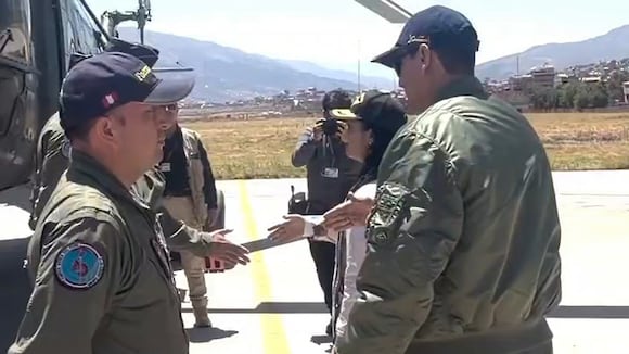 CORREO | Keiko Fujimori supervisa el combate aéreo de incendios forestales en Cusco