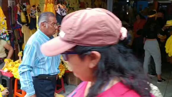 Ropa de color amarillo lo más pedido en Trujillo