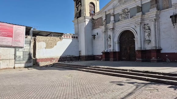 CORREO | Sismo de 6.1 deja daños en la Catedral de Ica: pared colapsó tras fuerte movimiento (VIDEO)