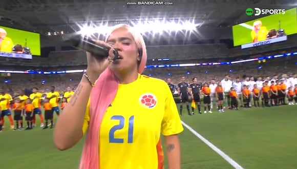 Karol G entonó el himno nacional de Colombia en la final de la Copa América 2024. (Video: DSports)