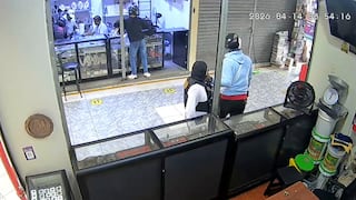 Asaltan joyería en jirón Camaná: delincuentes armados huyeron en motocicletas (VIDEOS)