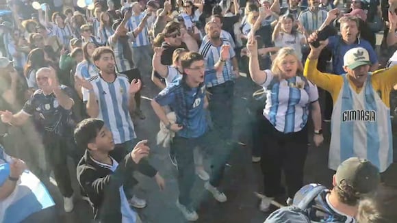 Turistas argentinos celebran en Cusco - Correo