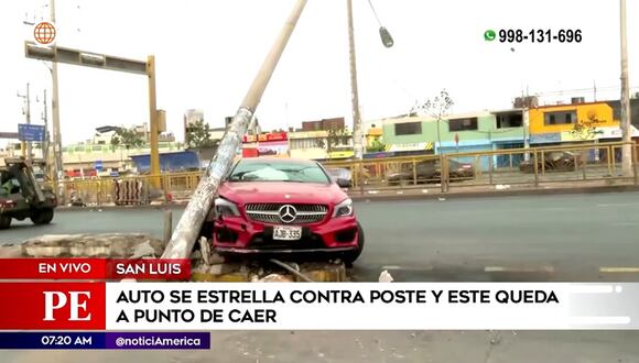 Auto se estrella en San Luis