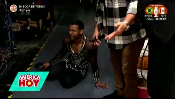 C04-giselo-se-va-del-set-2