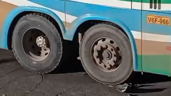 CORREO | Choque frontal en Apipa deja un muerto y dos mujeres heridas