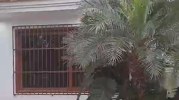 PNP interviene casa con 50 ciudadanos asiáticos vinculados a la trata de personas