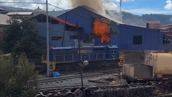 CORREO | Cusco: Investigan fuerte incendio en estación de trenes hacia Machu Picchu