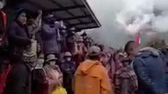 Cusco: manifestantes no dejan pasar tren con ayuda y medicinas para los damnificados en Machu Picchu