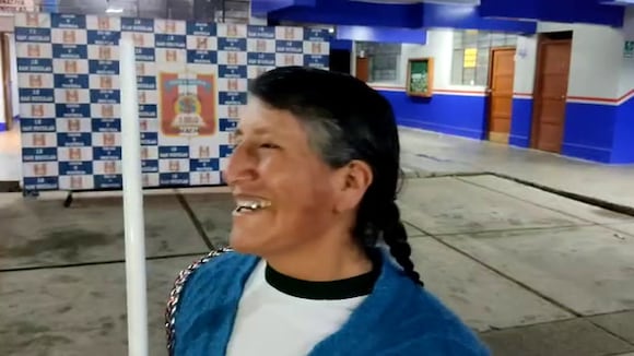 Mujer de 46 años cumple sueño de estudiar primaria en La Libertad