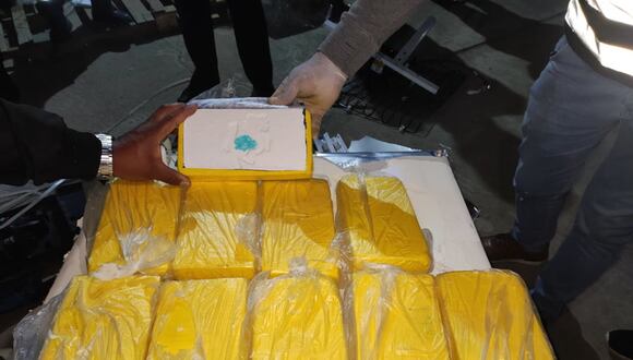 CORREO| Hallan 11 kilos de droga en Arequipa en una encomienda de congeladora