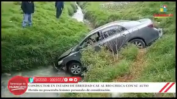 Chofer ebrio cae con su auto al río Chilca