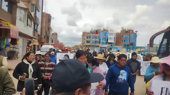 CORREO | Artistas protestan contra la inseguridad tras el robo en vivienda de Yheison Pumita, en Puno