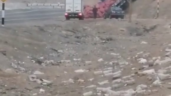 CORREO | Despiste de tráiler en la Panamericana Sur, en Camaná