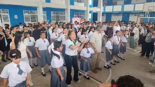 Ministro de Salud se pone a bailar en Piura, región que lidera los casos de dengue (VIDEO)