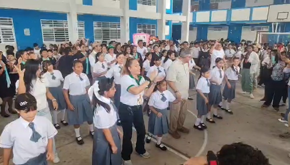 CORREO | Ministro de Salud se pone a bailar en Piura, región que lidera los casos de dengue