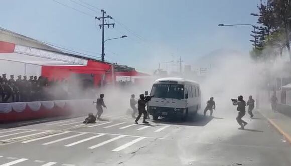 Demostración de la capacidad de militares para recuperar personas