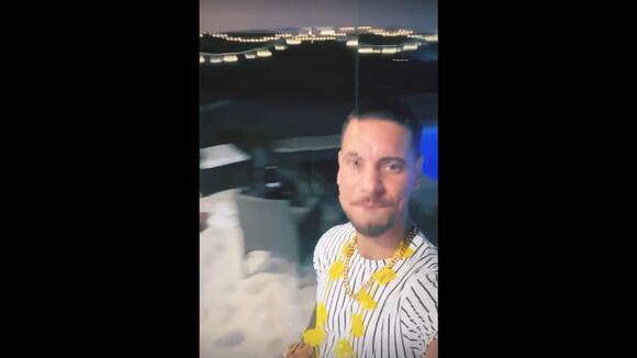 Melissa Paredes y Anthony Aranda en Fiesta de Año Nuevo Y Gato