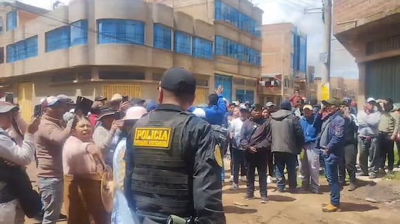 CORREO | Puno: protestas y heridos en Juliaca tras llegada de Rafael López Aliaga