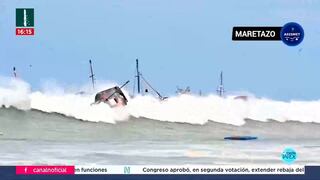 Oleajes anómalos arrastran embarcaciones en Piura y Tumbes (VIDEO)