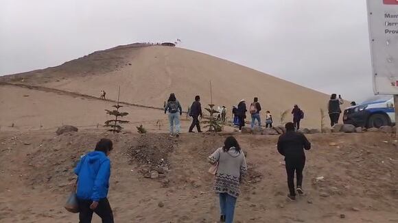 Pobladores visitan el Cerro Bolongo
