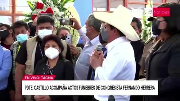 Pedro Castillo acompaña actos fúnebres de congresista Herrera