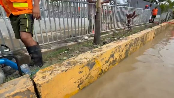 Tumbes: lluvias intensas provocan aniegos frente a la Villa Naval e inundan instituto tecnológico