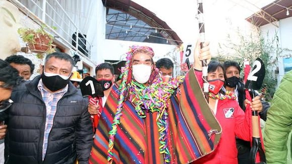 Yonhy Lescano: “Decir que está mal tomarse un yonquesito para matar el bicho, es desconocer la medicina natural”