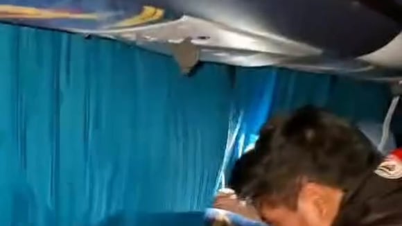 Hinchas de Cienciano atacaron buses donde retornaban los hinchas de Arequipa