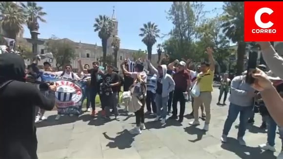 CORREO | Hinchas de Alianza Lima en Arequipa