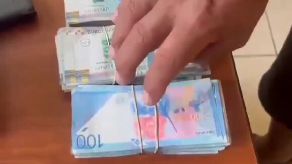 Policía recupera camioneta y 100 mil soles