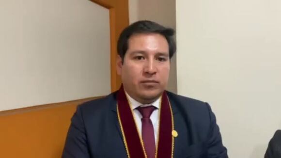 Denuncian compra irregular de laptops en Colegio de Abogados