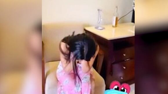 CORREO - Rosángela Espinoza llora al realizarse prueba COVID-19