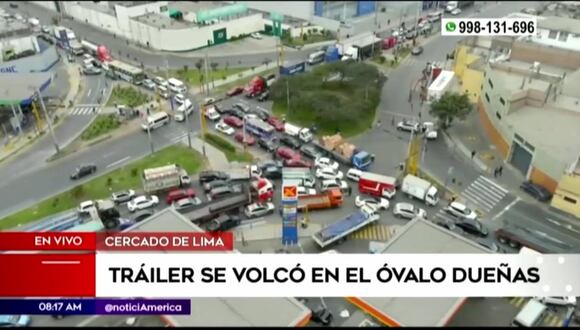 Tráiler se vuelva en óvalo Dueñas