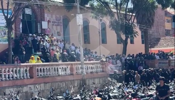 CORREO | Accidentada salida de Ministro del Interior en Ayacucho