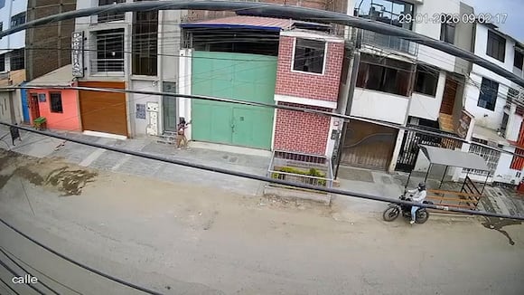 Roban celular a joven en Trujillo