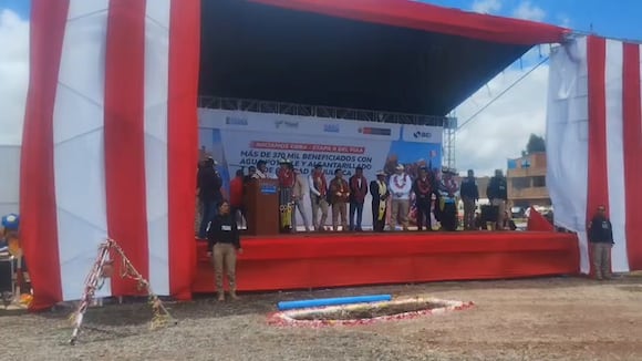 Puno: Presidente Balcázar llegó a Juliaca y participó del inicio de la segunda etapa del proyecto integral de agua