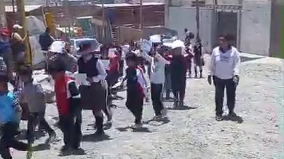 Rechazan que utilicen a niños en protestas de mineros artesanales