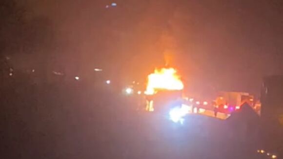 Queman tráiler en la provincia de Virú