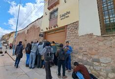 Retiran el cuerpo del congresista Hitler Saavedra luego de fallecer en hostal del Cusco (VIDEO)