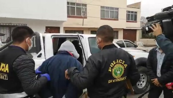 Capturan a sujeto implicado en pornografía infantil en agravio de su hijastra de 8 años en Chorrillos. (VIDEO PNP)