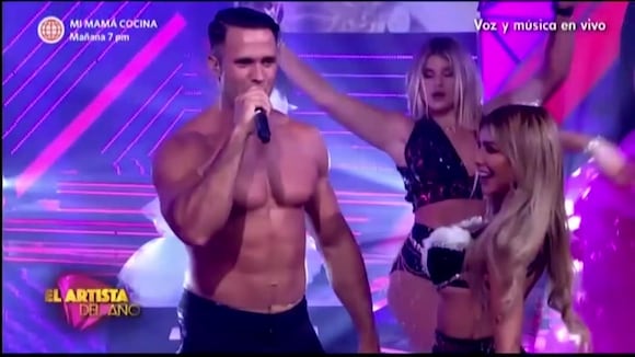 Fabio Agostini se presentó junto a las ‘Chicas Tulum’ en ‘El Artista del Año’