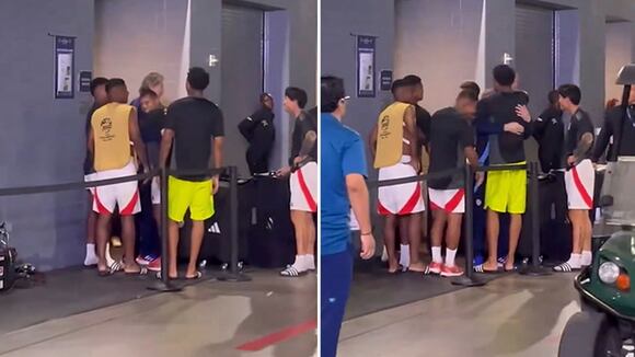 Ricardo Gareca fue visitado por los jugadores de la Selección Peruana luego del partido contra Chile