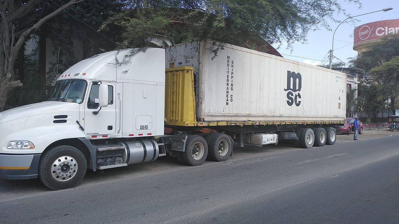 Joven muere tras ser arrollado por un tráiler en Av. Progreso