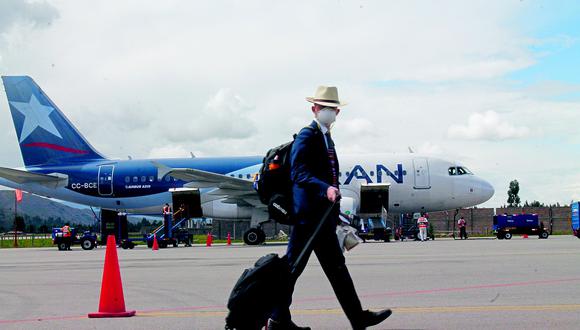 ​En vuelo humanitario trasladan a 20 "mormones" de Jauja a Lima