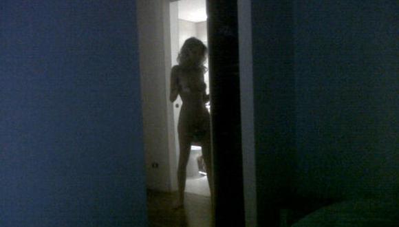 Andrés Calamaro publicó foto de su exnovia desnuda